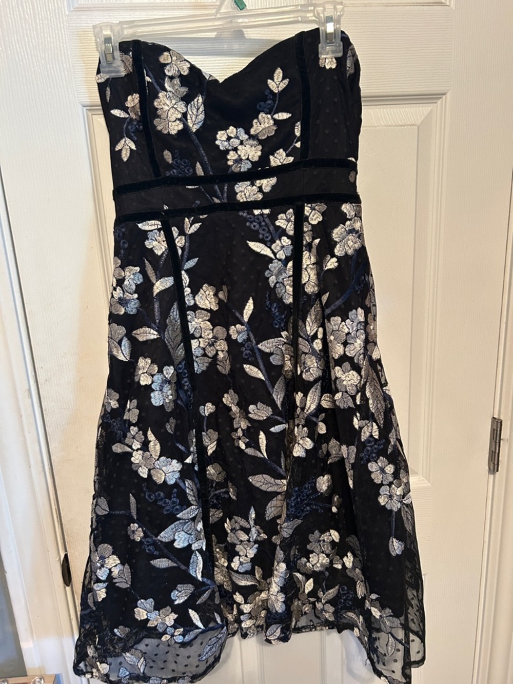 Lulus gorgeous strapless dress
